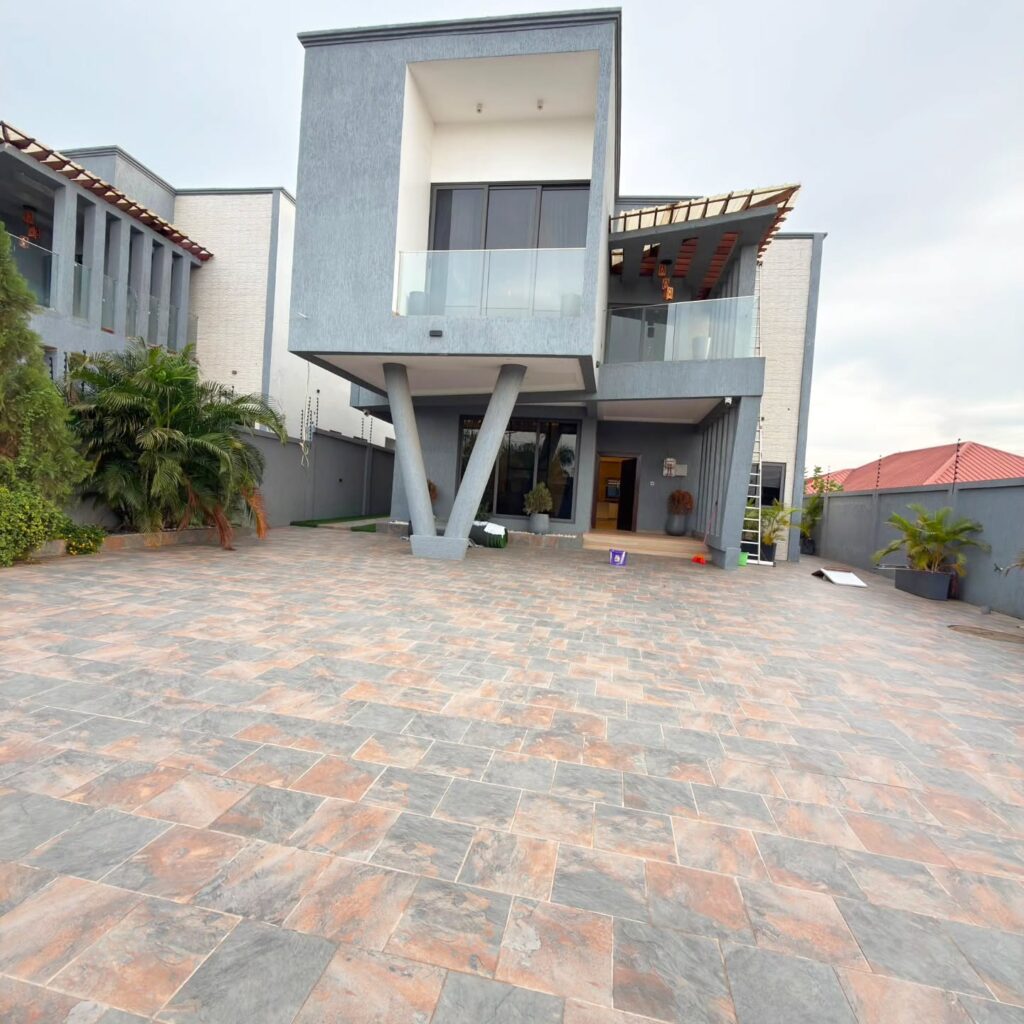 4-bedroom high-ceiling house in East Legon Hills