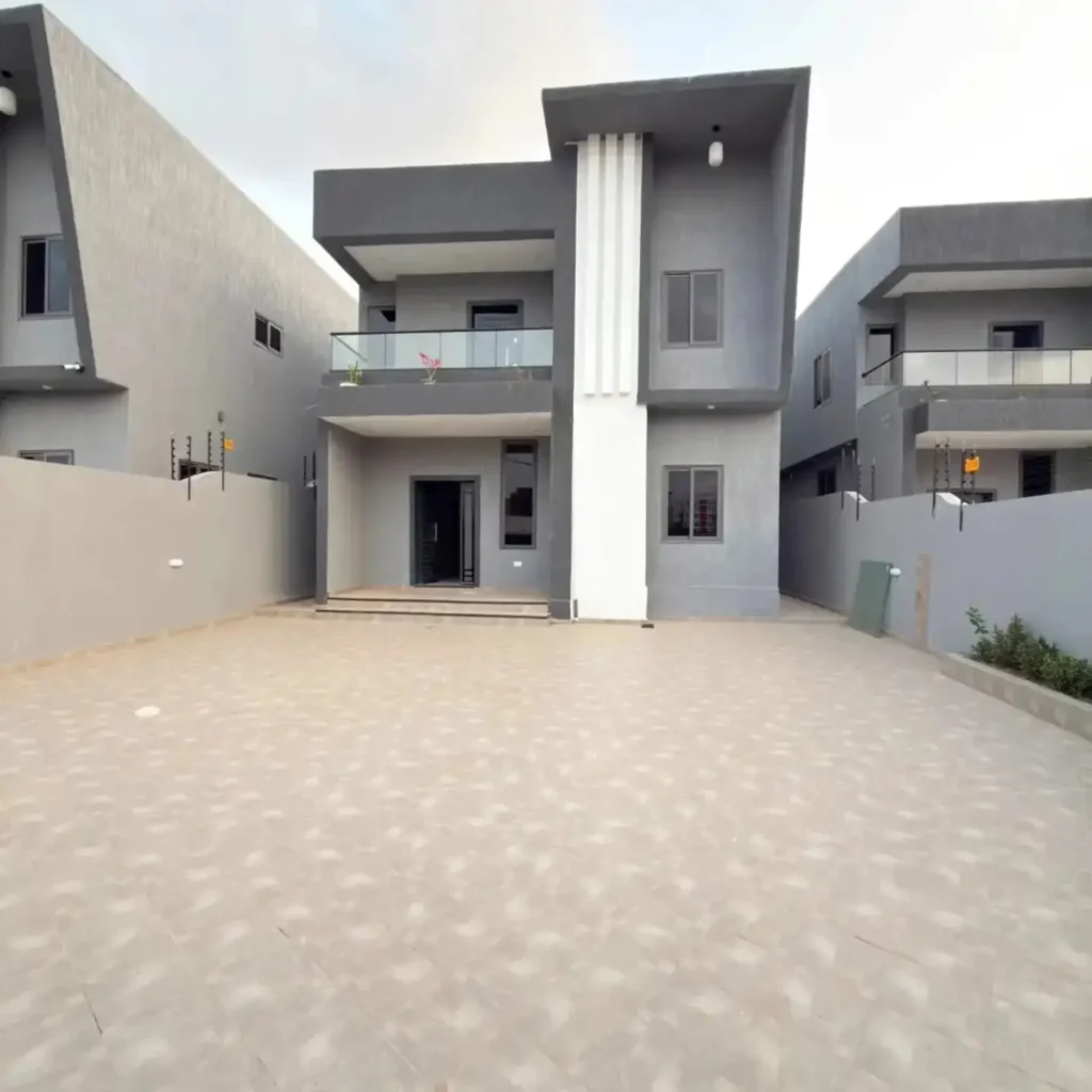 4-bedroom house with boys' quarters in East Legon Hills